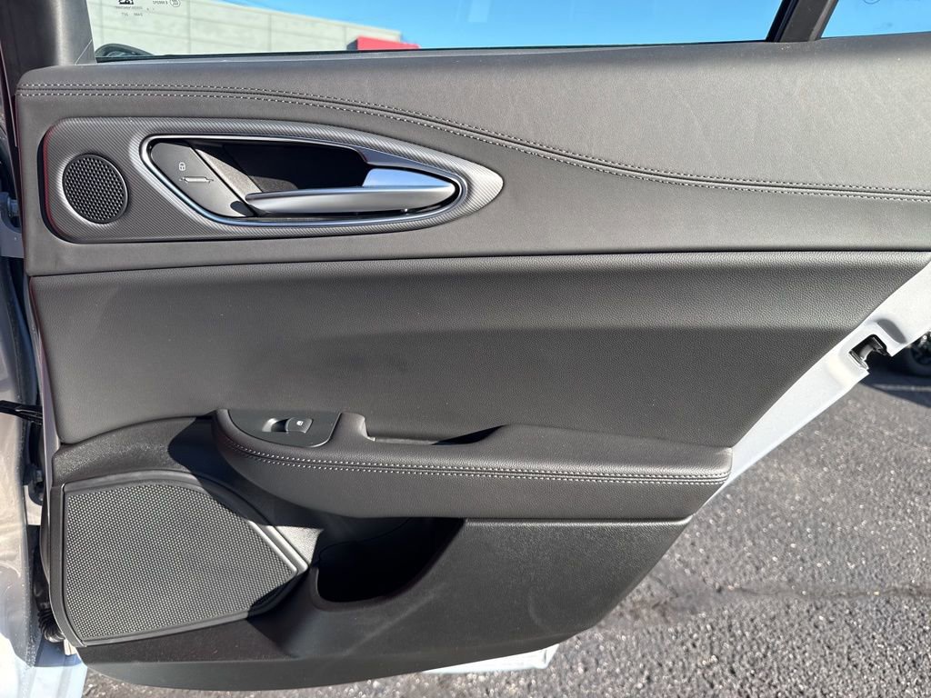 New 2025 Alfa Romeo Giulia AWD image 23