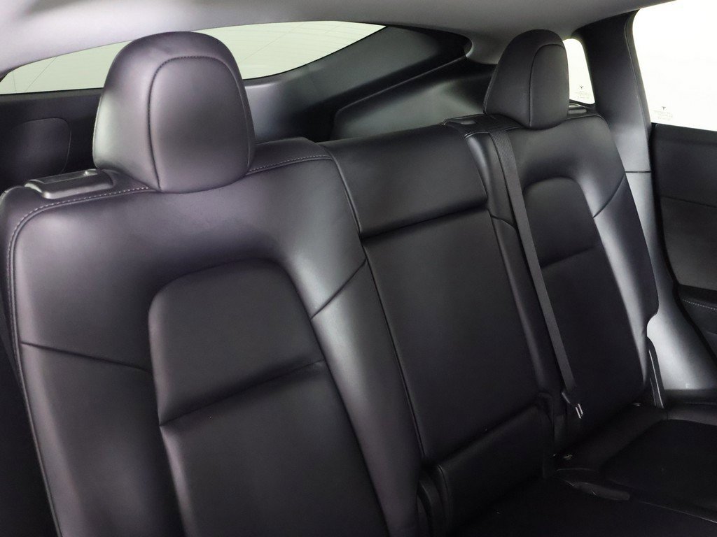 Used 2023 Tesla Model Y Long Range image 33
