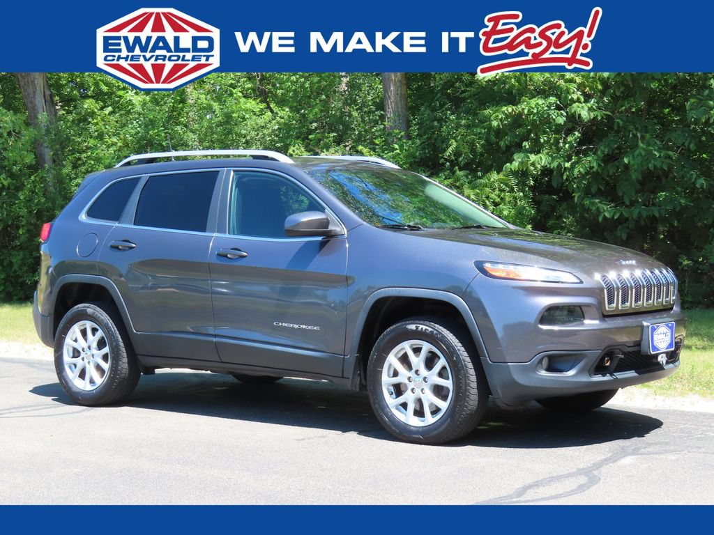 Used 2017 Jeep Cherokee Latitude w/ Comfort/Convenience Group AWD/4WD video 1