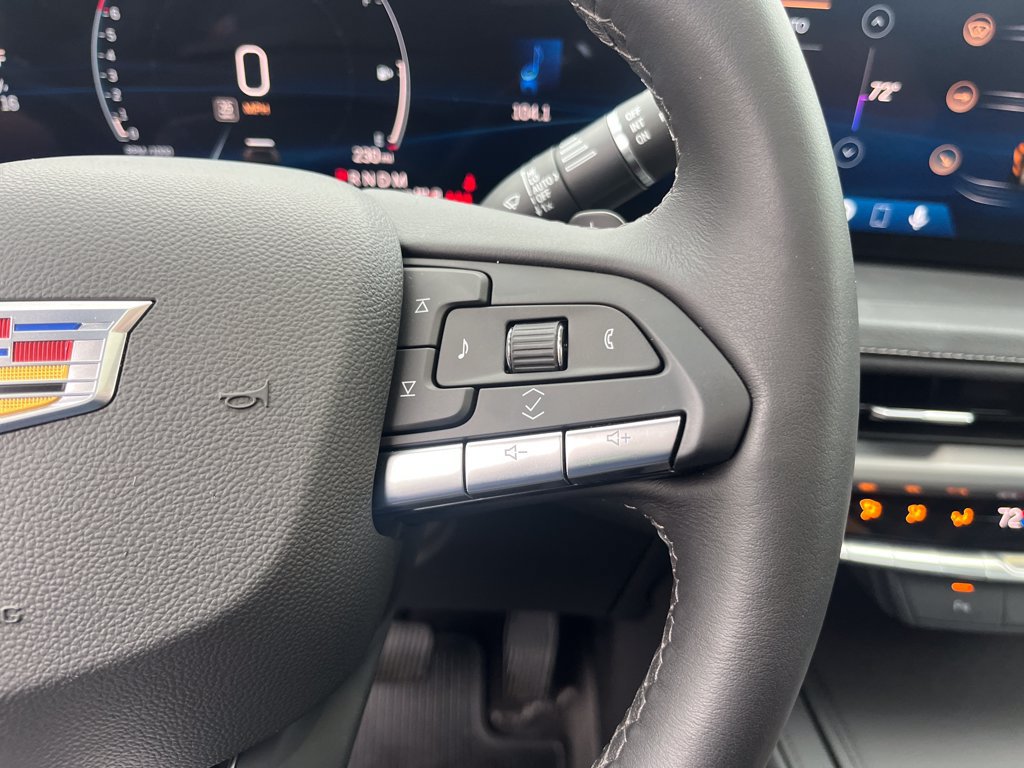 Used 2025 Cadillac XT4 Premium Luxury AWD/4WD image 19