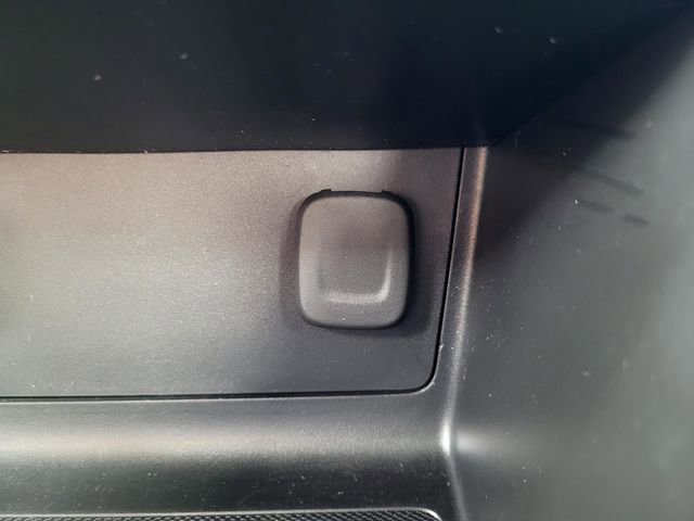 Used 2021 GMC Canyon AT4 w/ Driver Alert Package image 17