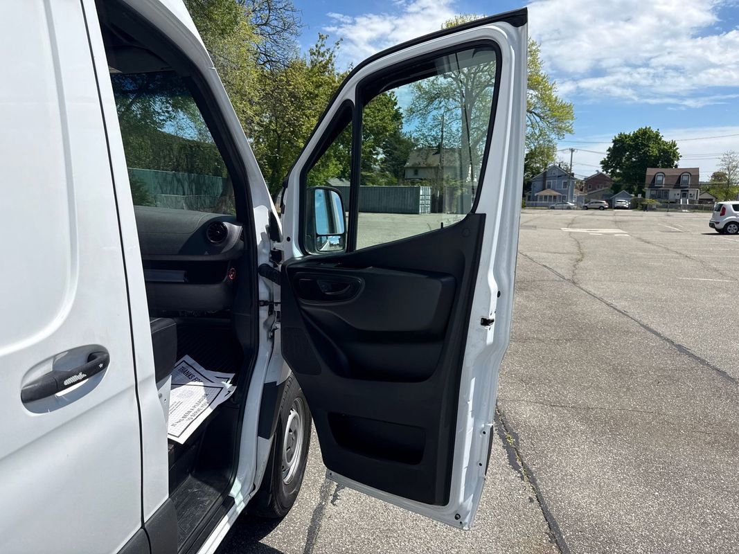 Used 2020 Mercedes-Benz Sprinter 2500 w/ Driver Convenience Package image 19
