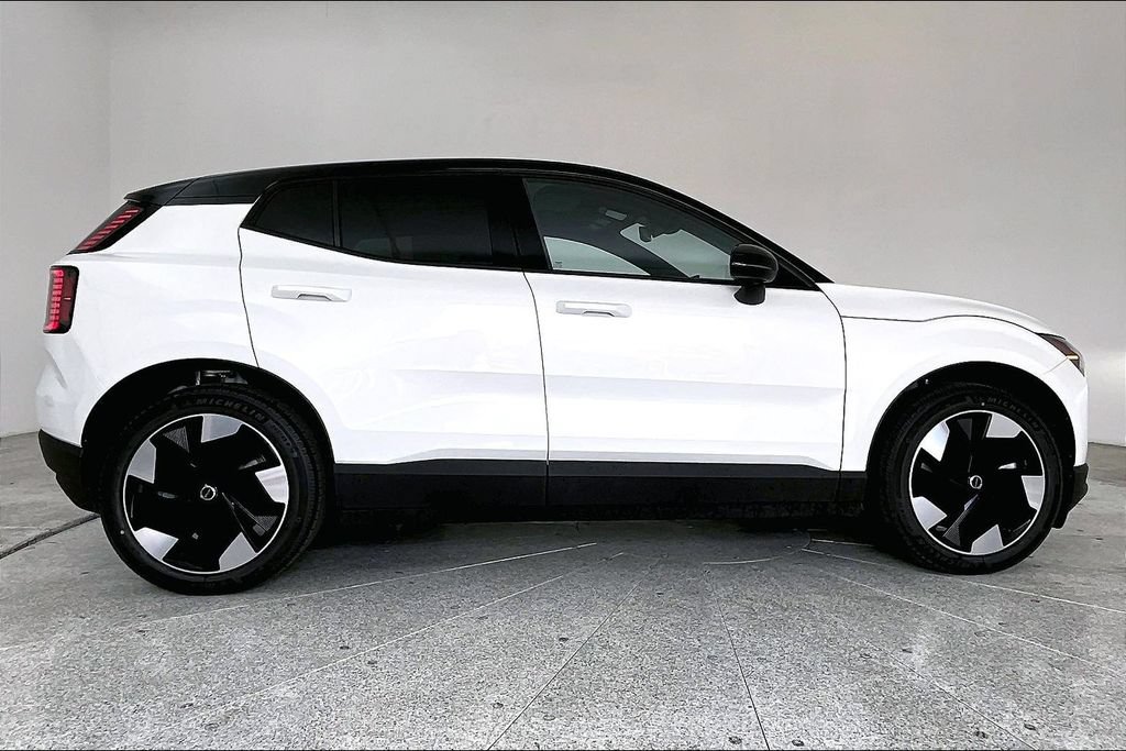 New 2026 Volvo EX30 Plus w/ Protection Package Premier AWD/4WD image 7