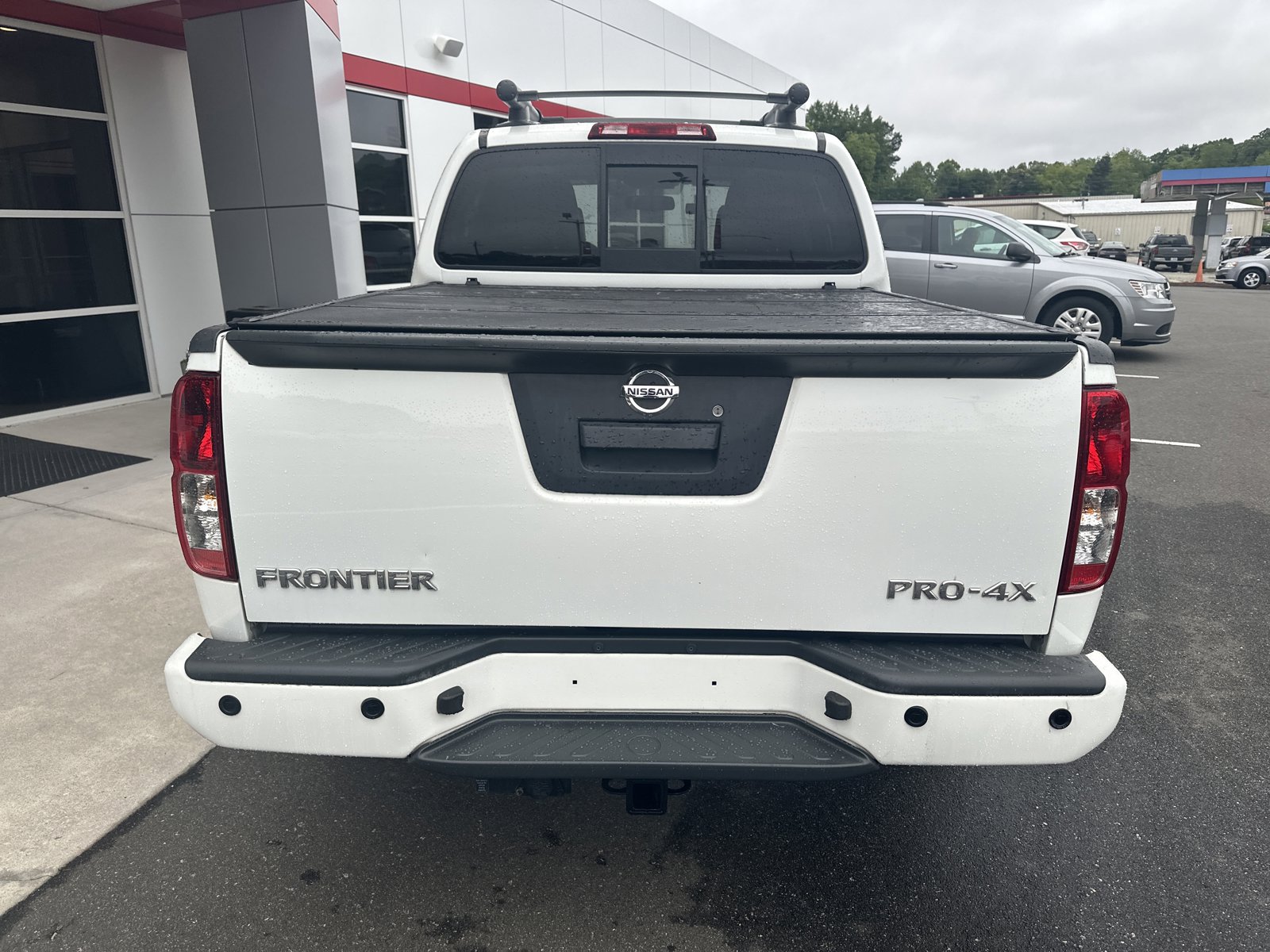 Used 2020 Nissan Frontier PRO-4X w/ Pro-4x Utility Package AWD/4WD image 7