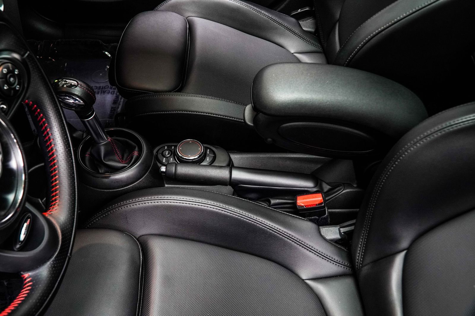 Used 2019 MINI Cooper S image 17