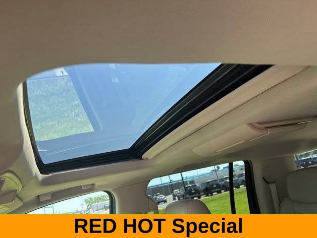 Used 2018 Cadillac Escalade ESV Luxury AWD/4WD image 27