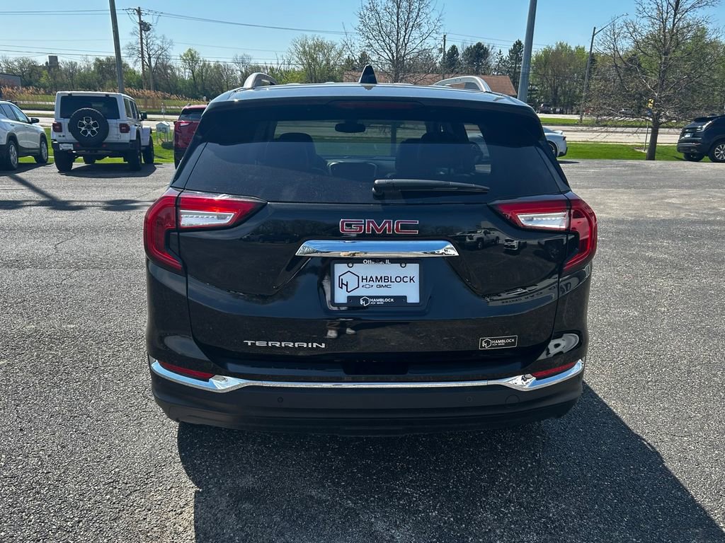 Used 2023 GMC Terrain SLT image 5
