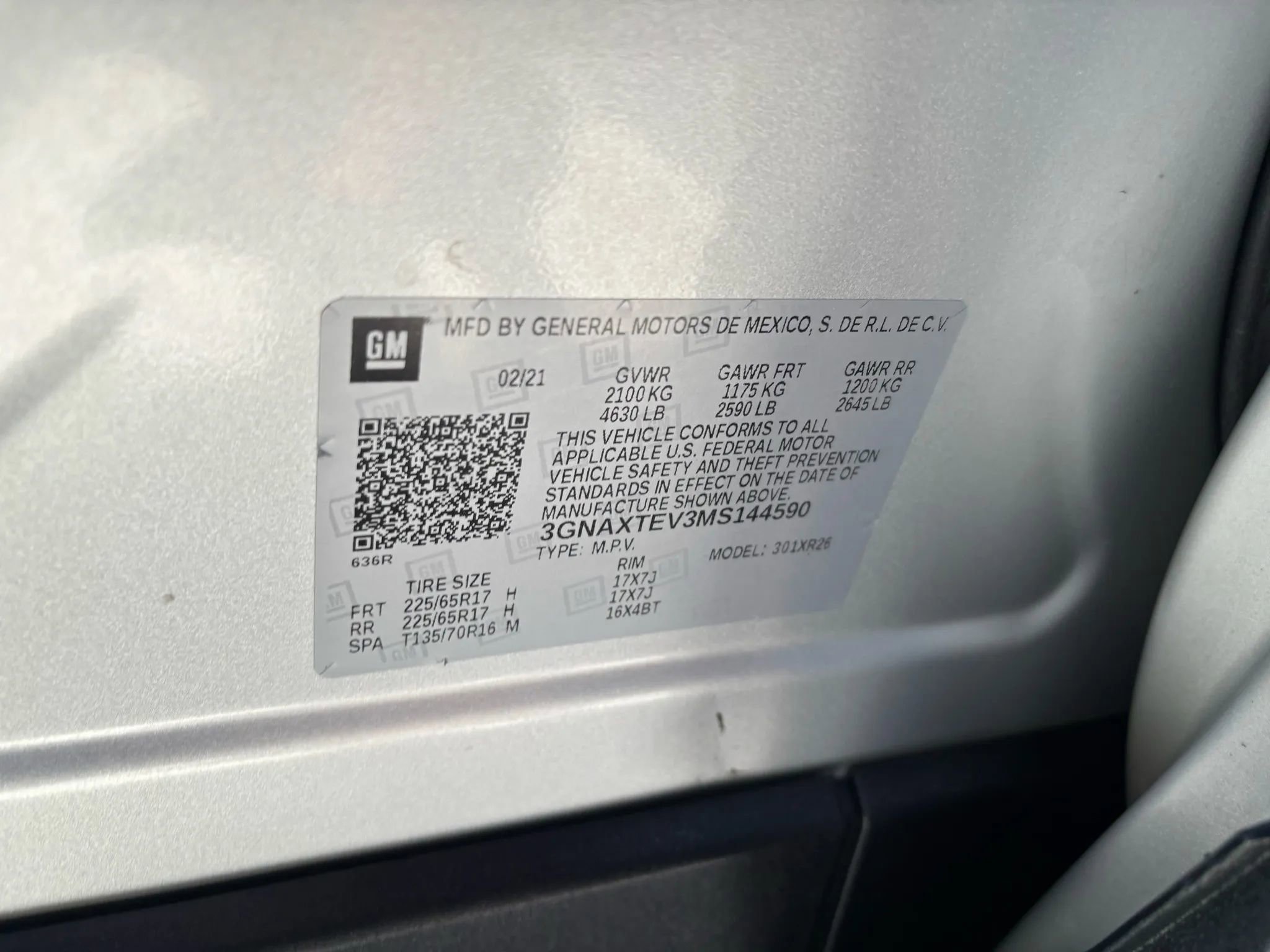 Used 2021 Chevrolet Equinox LT w/ LPO, Cargo Package image 17