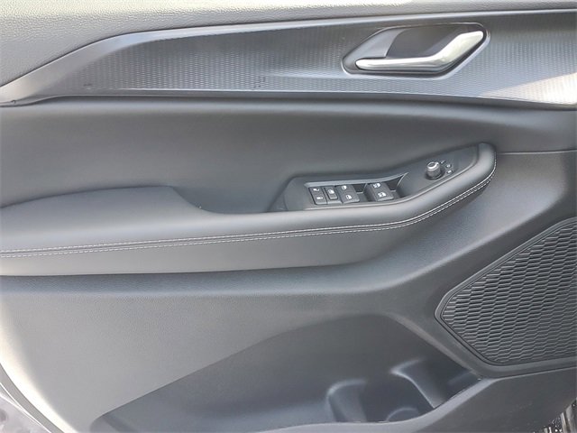 New 2025 Jeep Grand Cherokee L Laredo w/ Luxury Tech Group I image 17