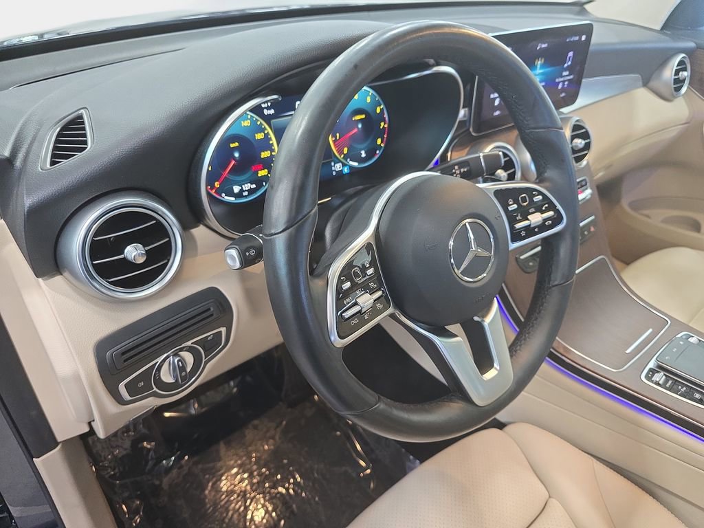 Used 2022 Mercedes-Benz GLC 300 4MATIC image 25