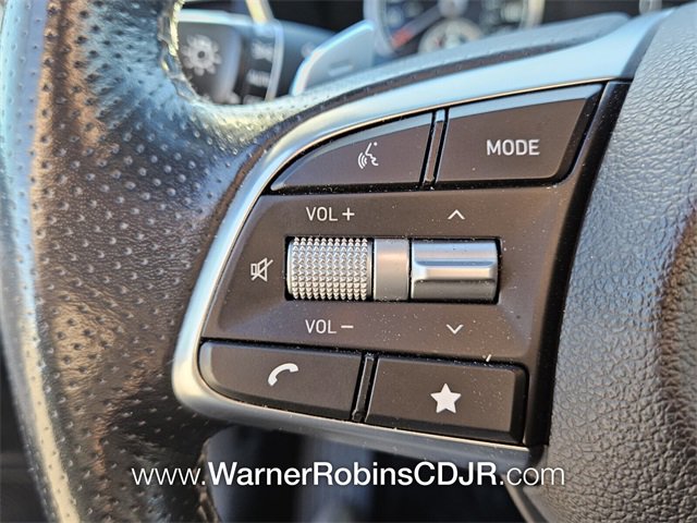 Used 2023 Genesis G70 2.0T image 26