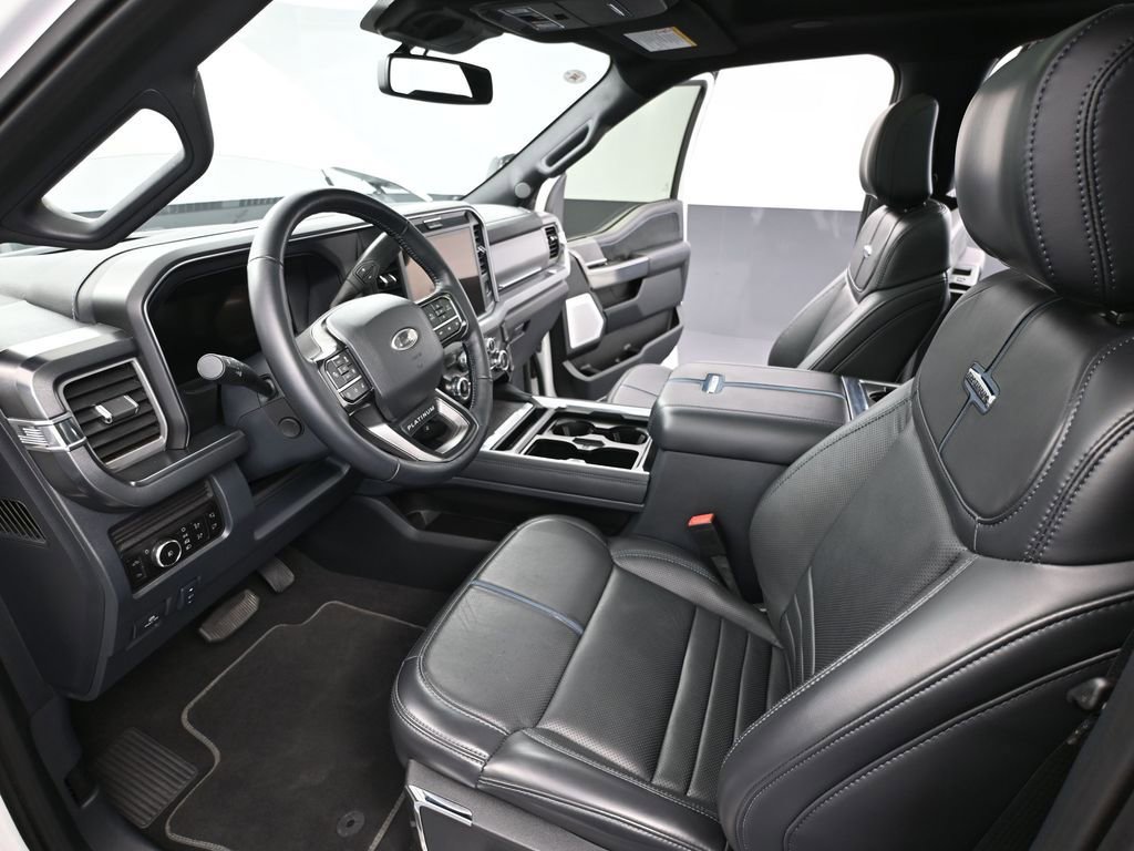 Used 2025 Ford F250 Platinum image 23