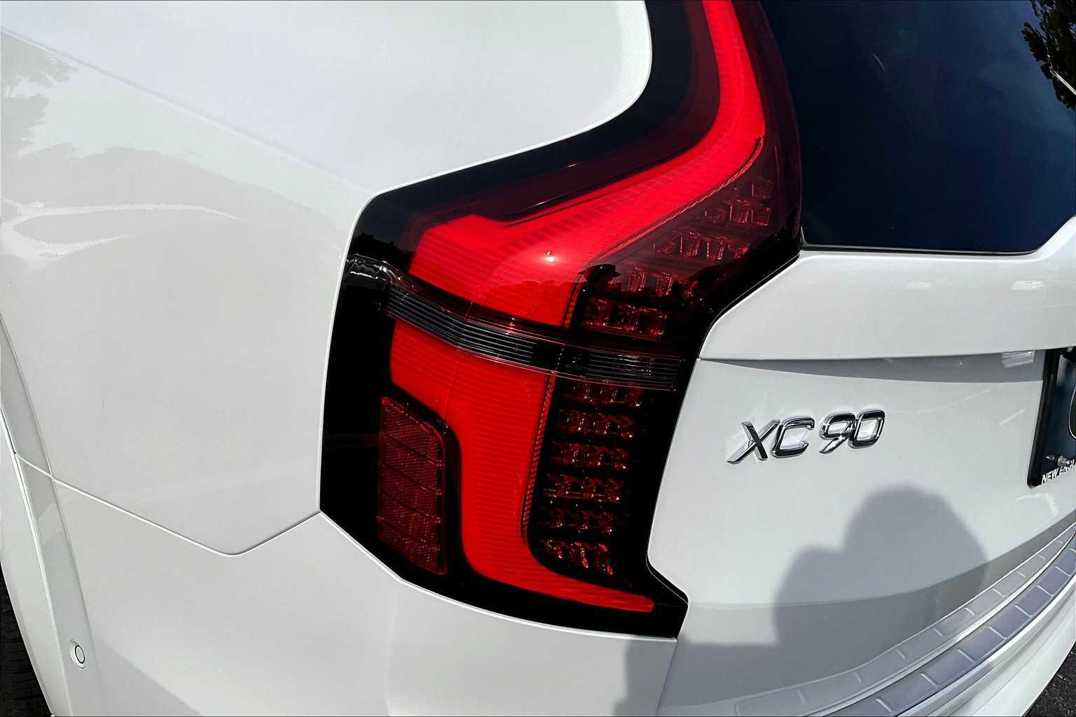 New 2026 Volvo XC90 B6 Ultra w/ Protection Package Premier AWD/4WD image 5
