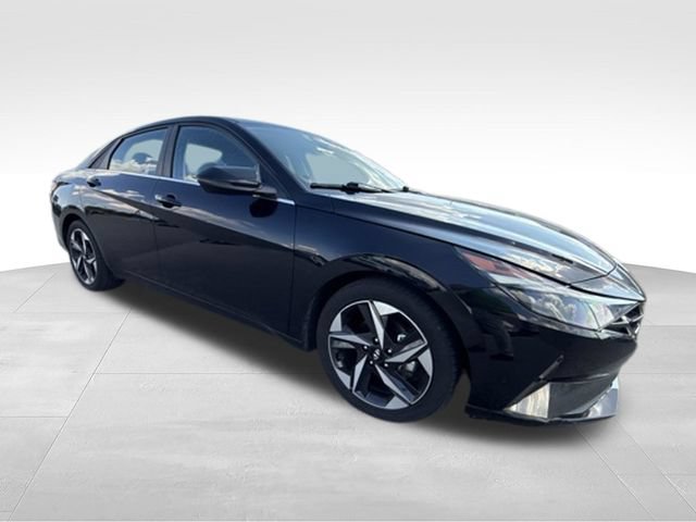 Used 2021 Hyundai Elantra SEL w/ Convenience + Premium Package FWD image 12