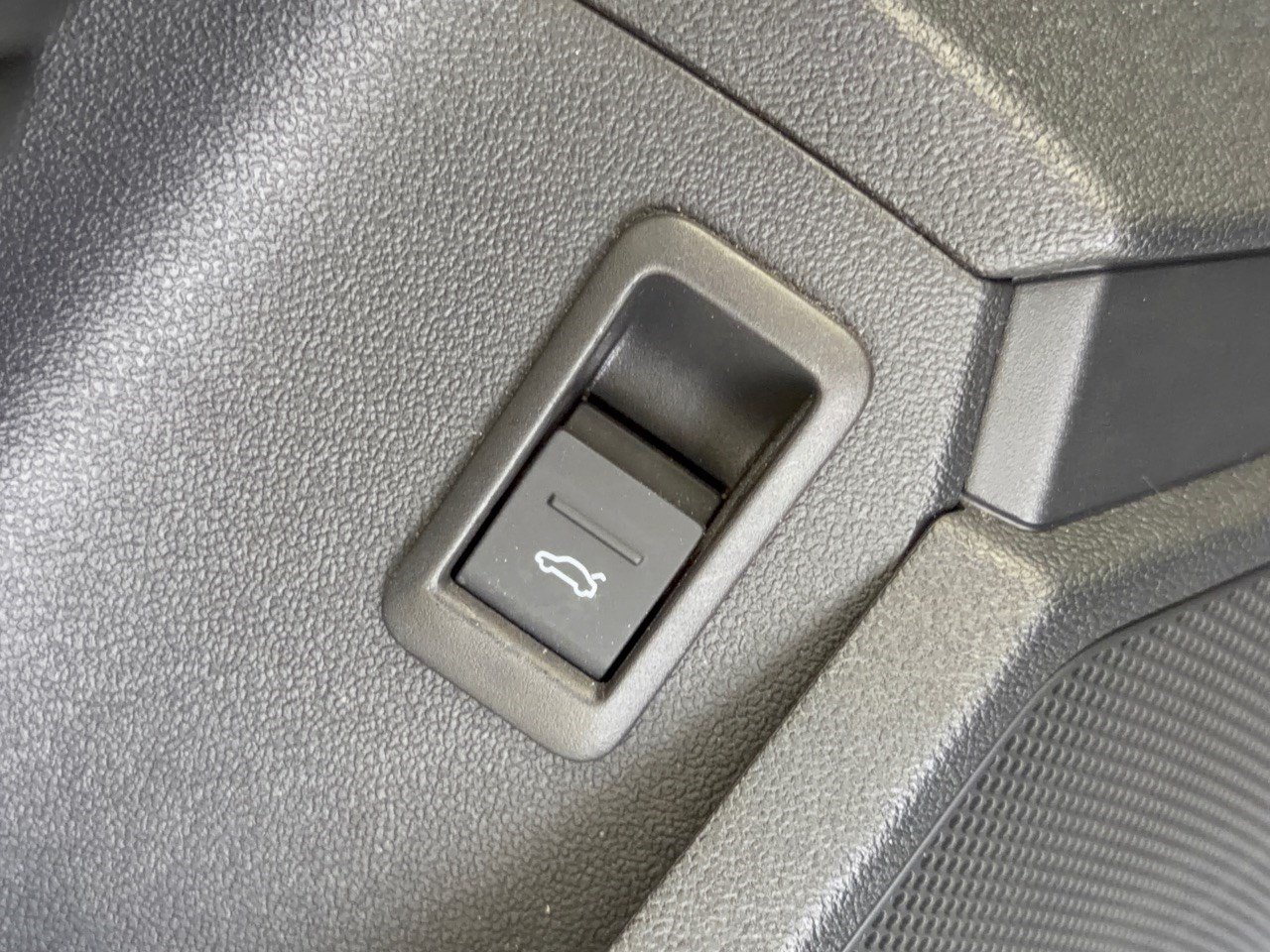 Used 2024 Audi A3 2.0T Premium FWD image 28