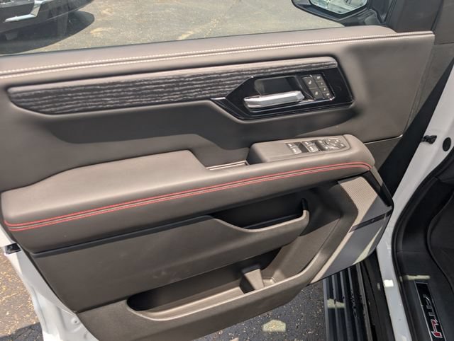 New 2026 GMC Yukon AT4 Ultimate AWD/4WD image 14