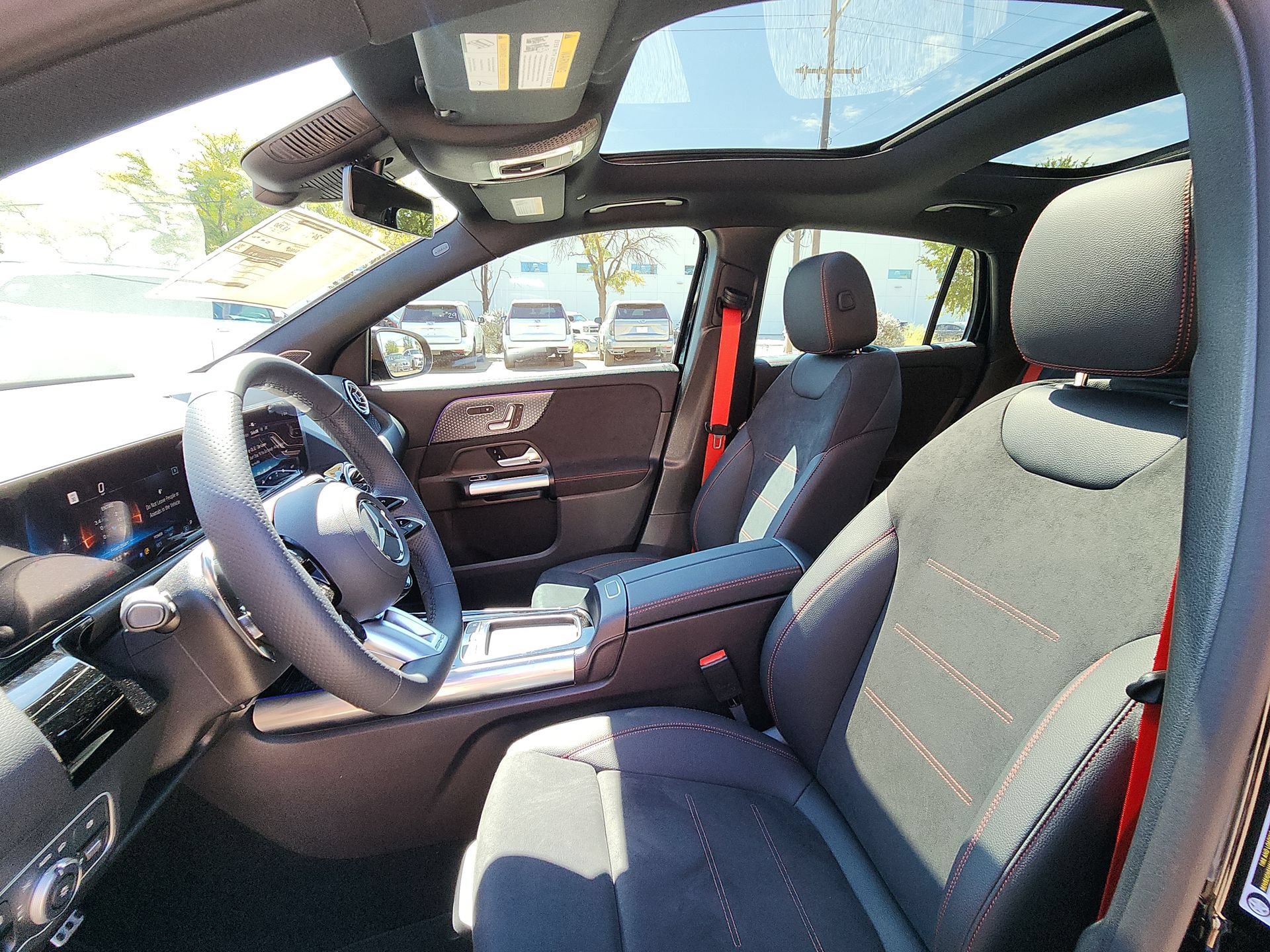New 2025 Mercedes-Benz GLA 35 AMG 4MATIC image 16
