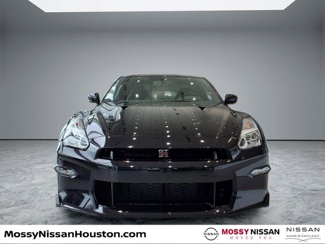 Certified 2024 Nissan GT-R w/ T-Spec Takumi Edition image 3