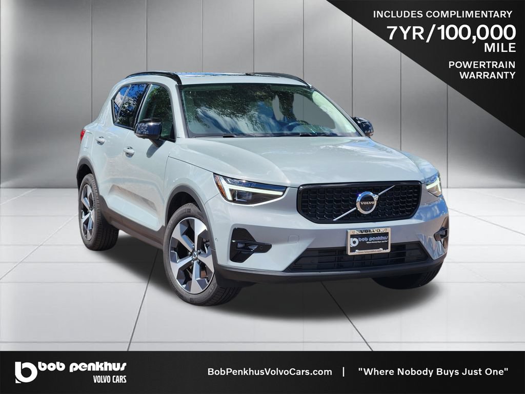 New 2026 Volvo XC40 B5 Plus w/ Protection Package Premier