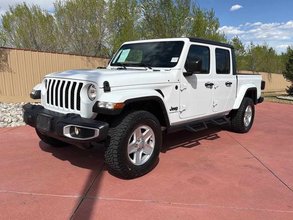 Used 2023 Jeep Gladiator Sport image 3