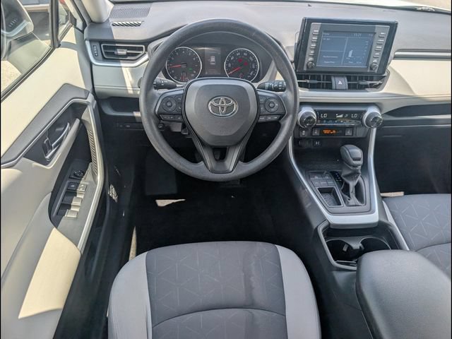 Used 2019 Toyota RAV4 XLE w/ Convenience Package FWD image 8