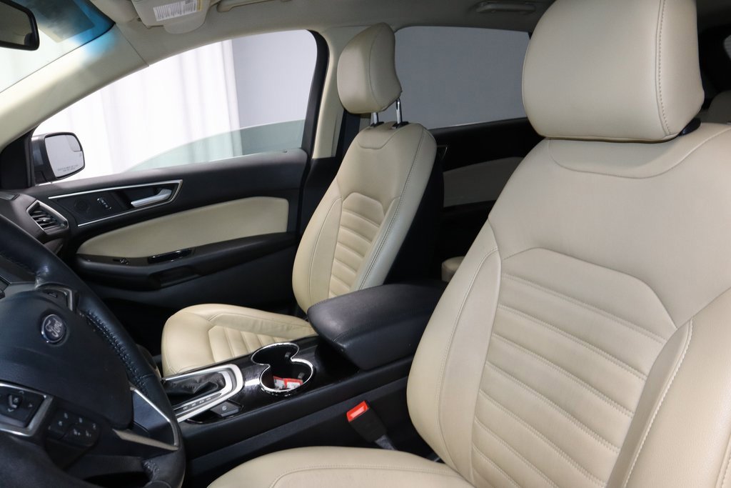 Used 2015 Ford Edge SEL w/ Equipment Group 201A image 28