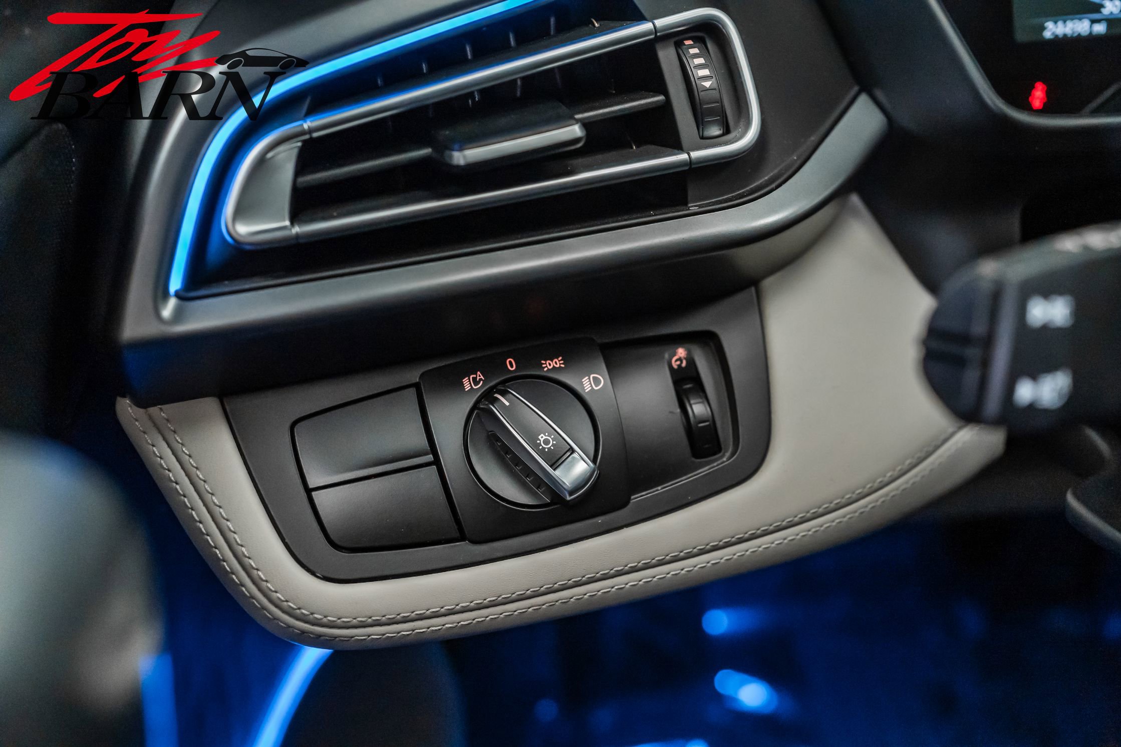 Used 2015 BMW i8 image 27