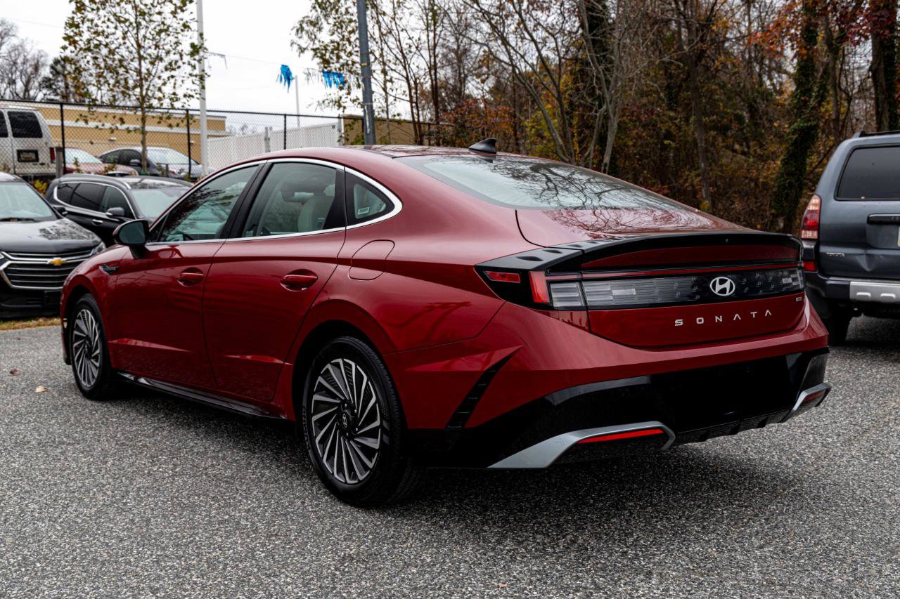 Used 2024 Hyundai Sonata SEL FWD image 4