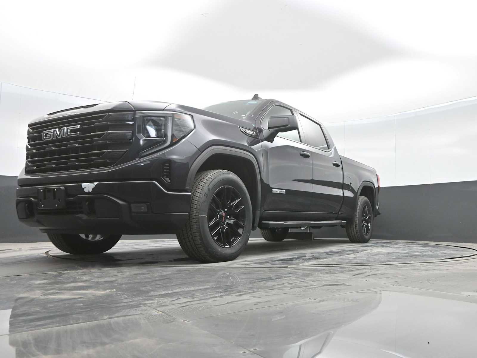 New 2025 GMC Sierra 1500 Elevation w/ LPO, Elevation Black Package image 25
