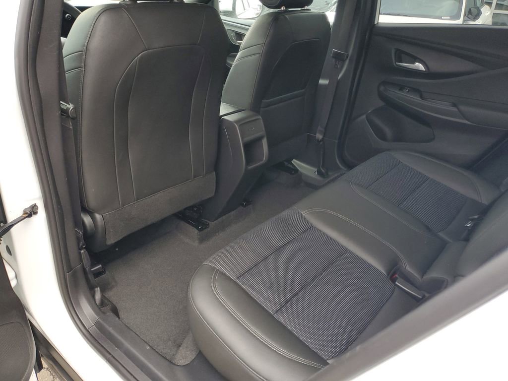 Used 2025 Buick Envista Preferred image 24