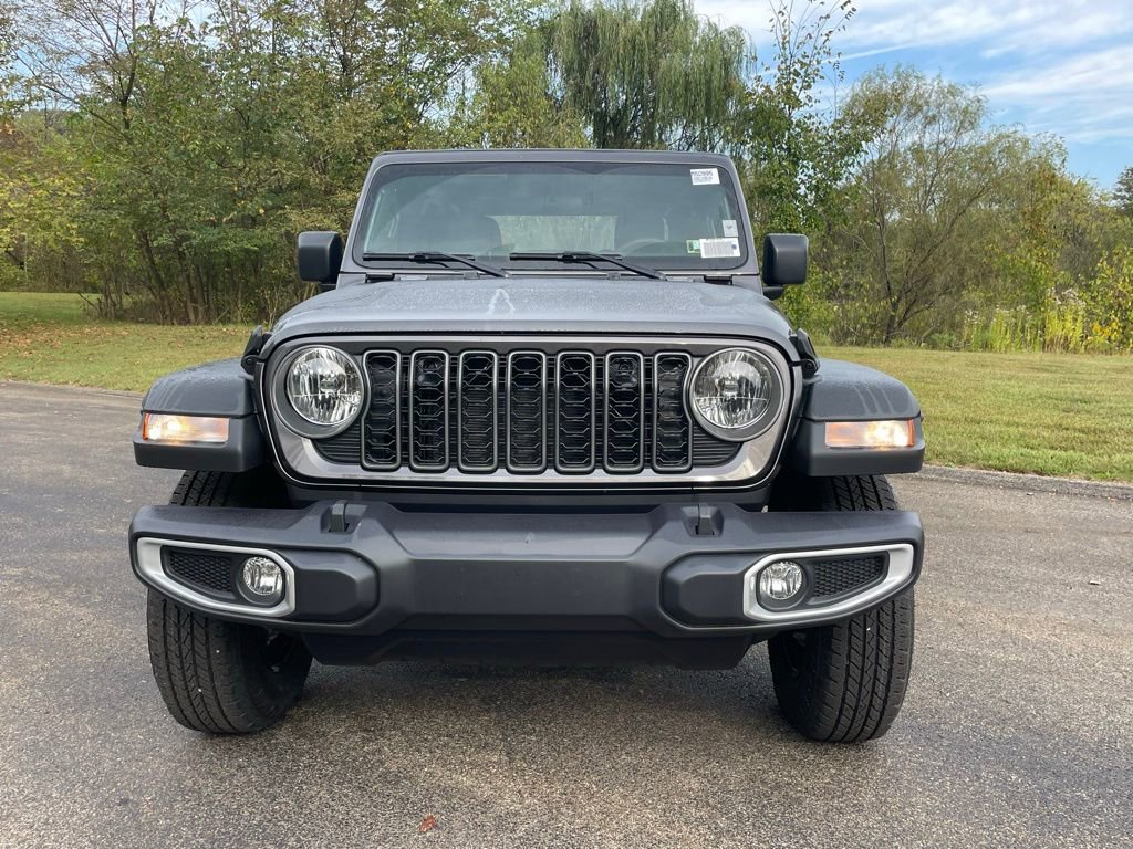 New 2025 Jeep Gladiator Sport AWD/4WD image 8