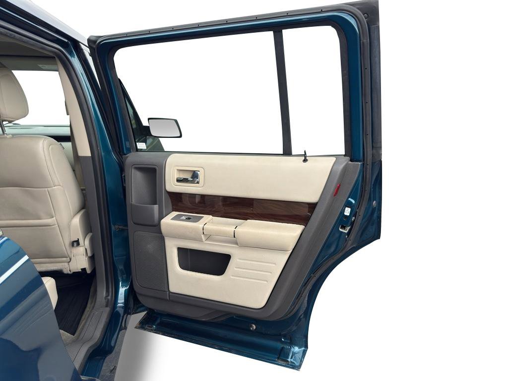 Used 2011 Ford Flex SEL w/ Rapid Spec Order Code image 16