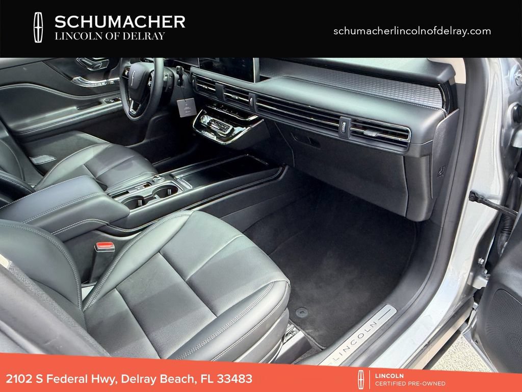 Certified 2024 Lincoln Corsair AWD w/ Equipment Group 101A image 17