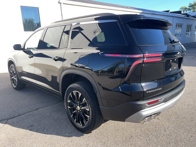 New 2026 Chevrolet Traverse LT w/ Sun and Wheel Package image 3