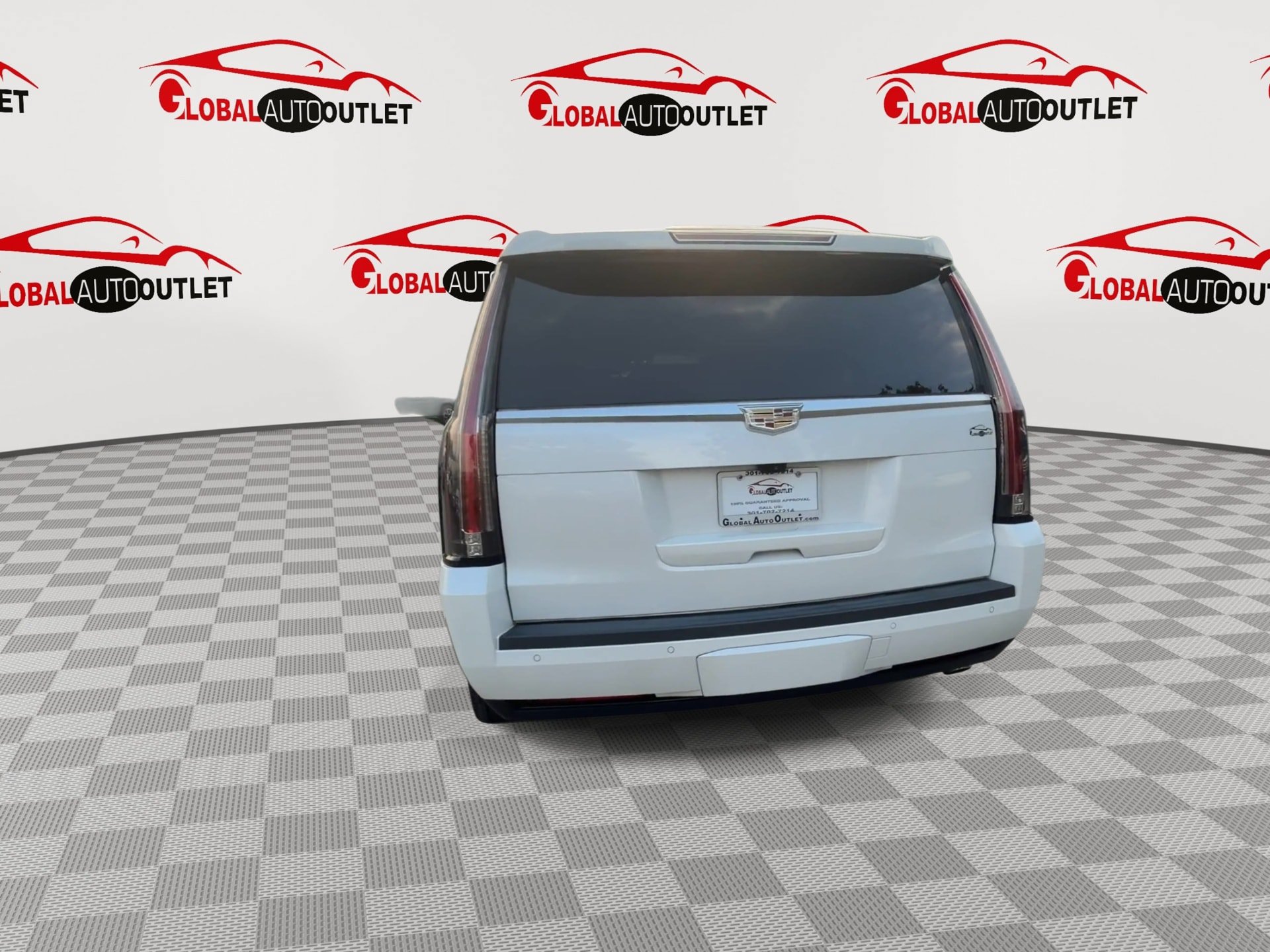 Used 2017 Cadillac Escalade ESV Platinum AWD/4WD image 6