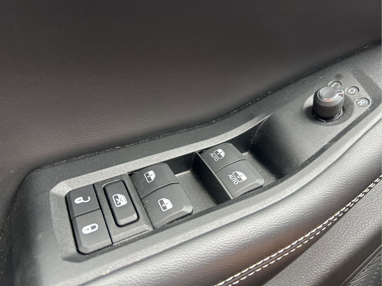 Certified 2023 Jeep Grand Cherokee L Laredo w/ Luxury Tech Group I image 24