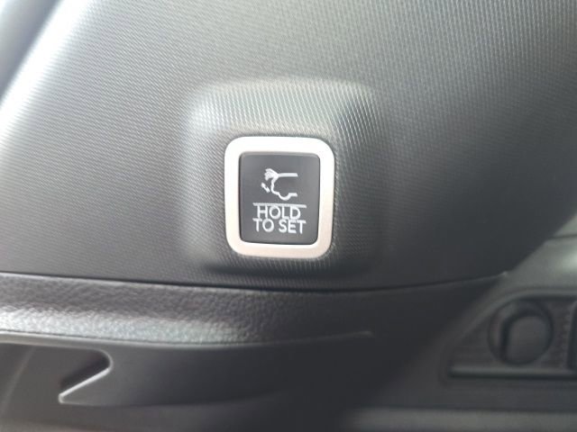 Certified 2025 Jeep Grand Cherokee Limited image 29