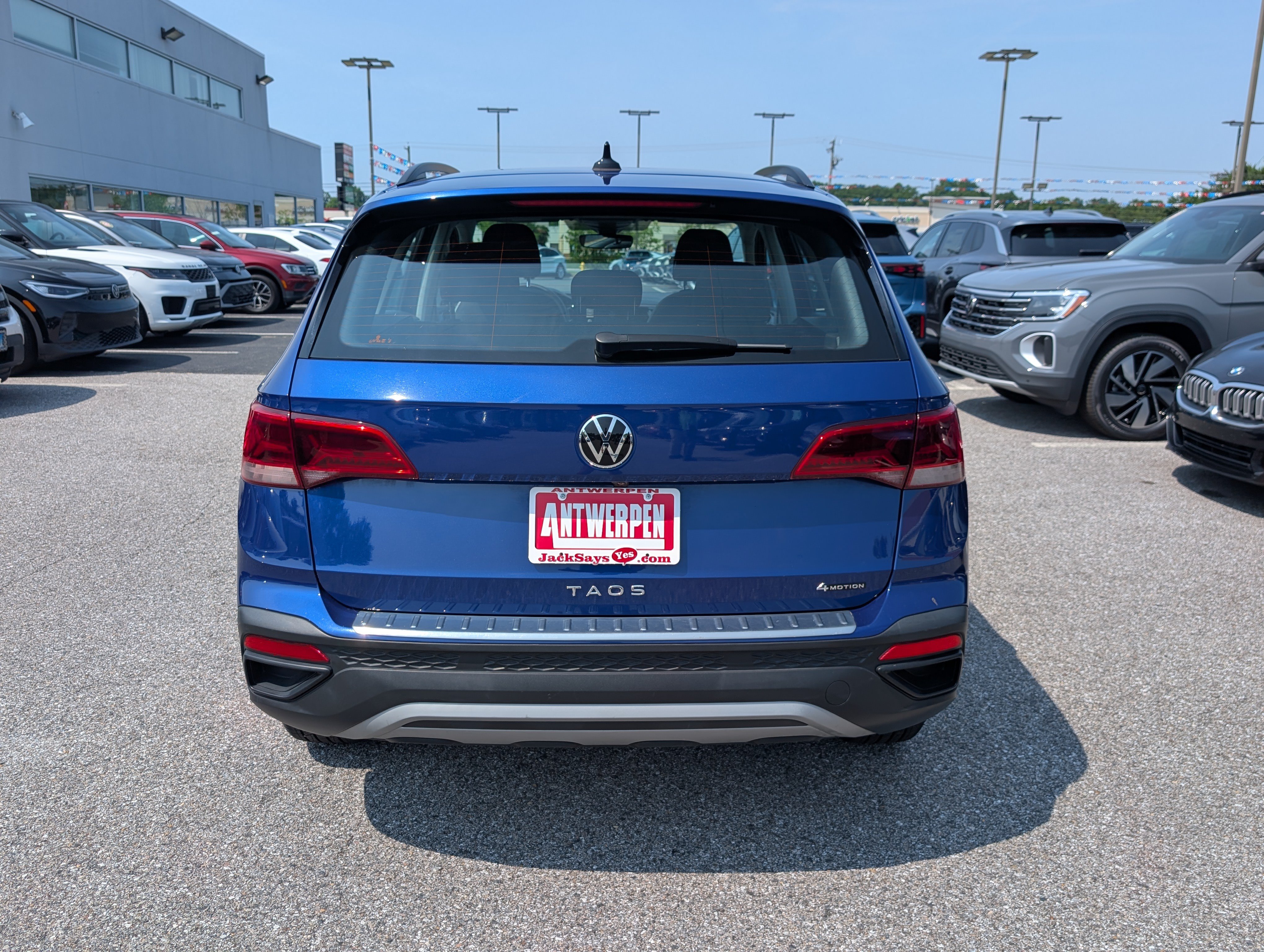 Used 2023 Volkswagen Taos S w/ Driver Assistance Package AWD/4WD image 4
