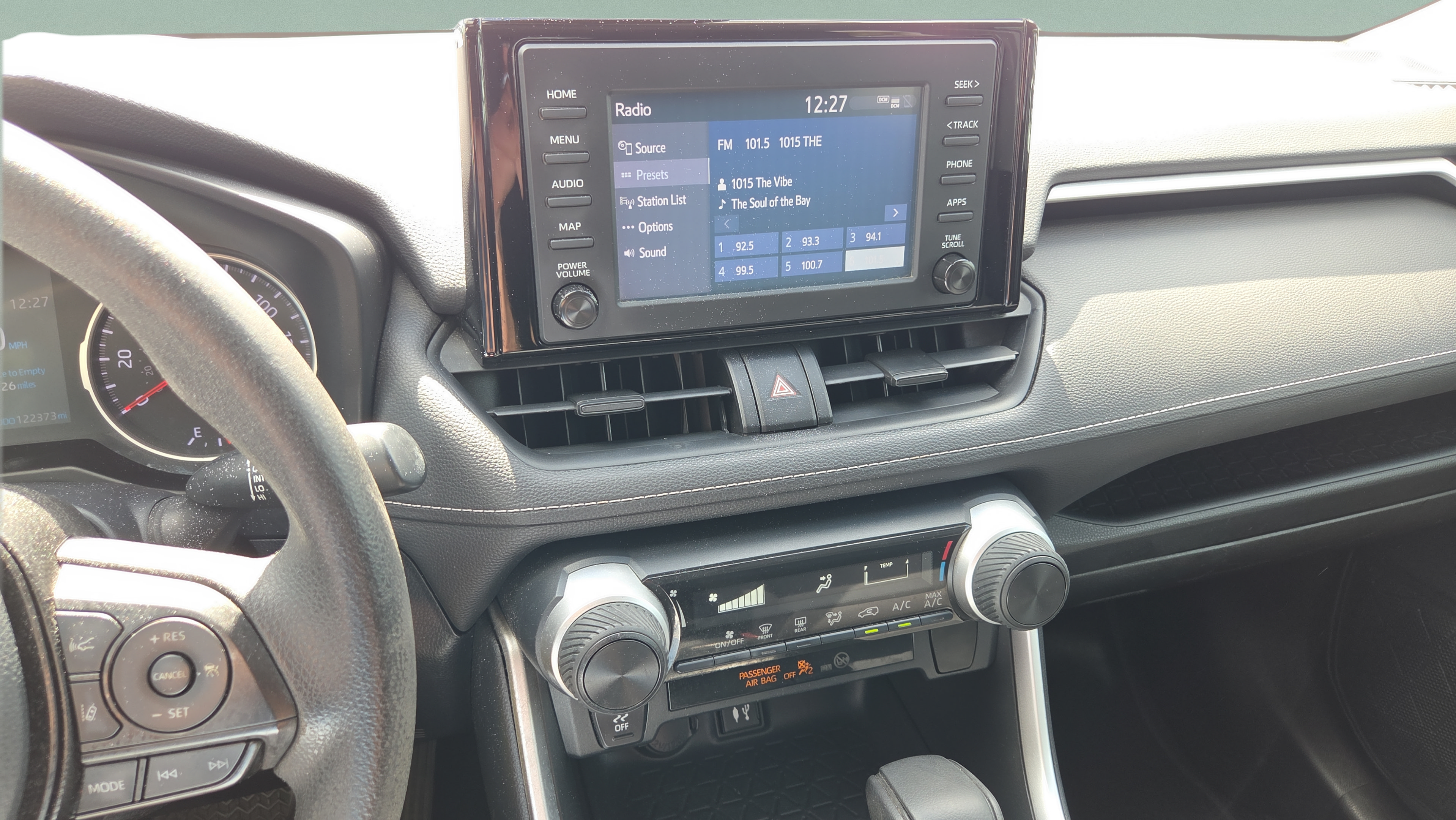Used 2019 Toyota RAV4 LE FWD image 18