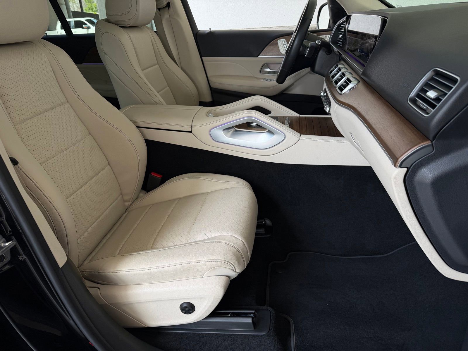Certified 2024 Mercedes-Benz GLE 350 4MATIC image 19