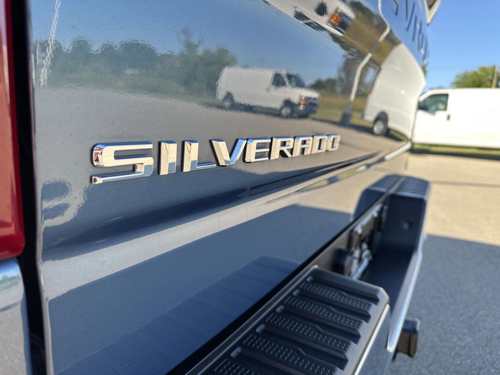 Used 2024 Chevrolet Silverado 1500 LT image 5