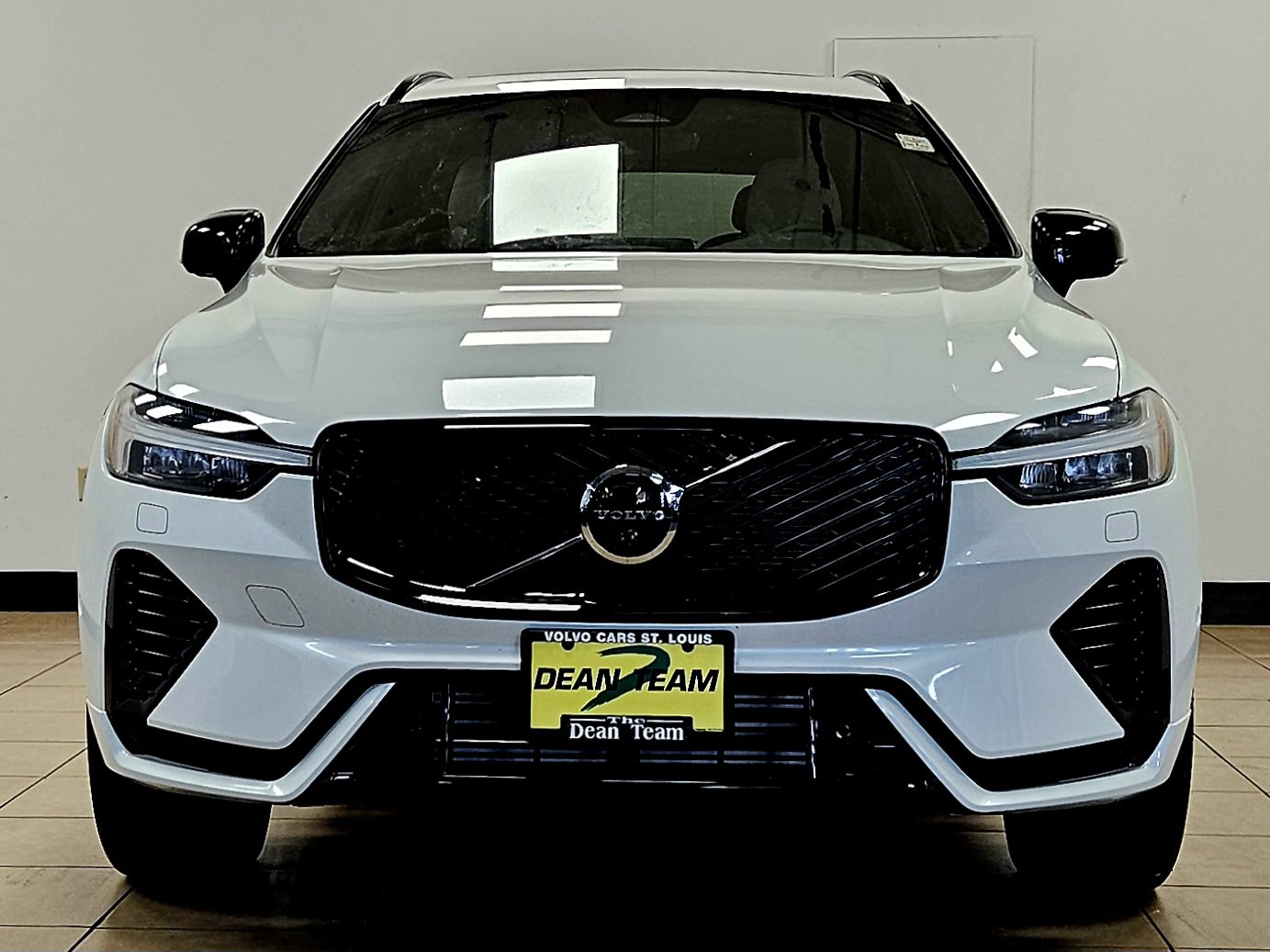 New 2026 Volvo XC60 T8 Plus w/ Protection Package Premier AWD/4WD image 7