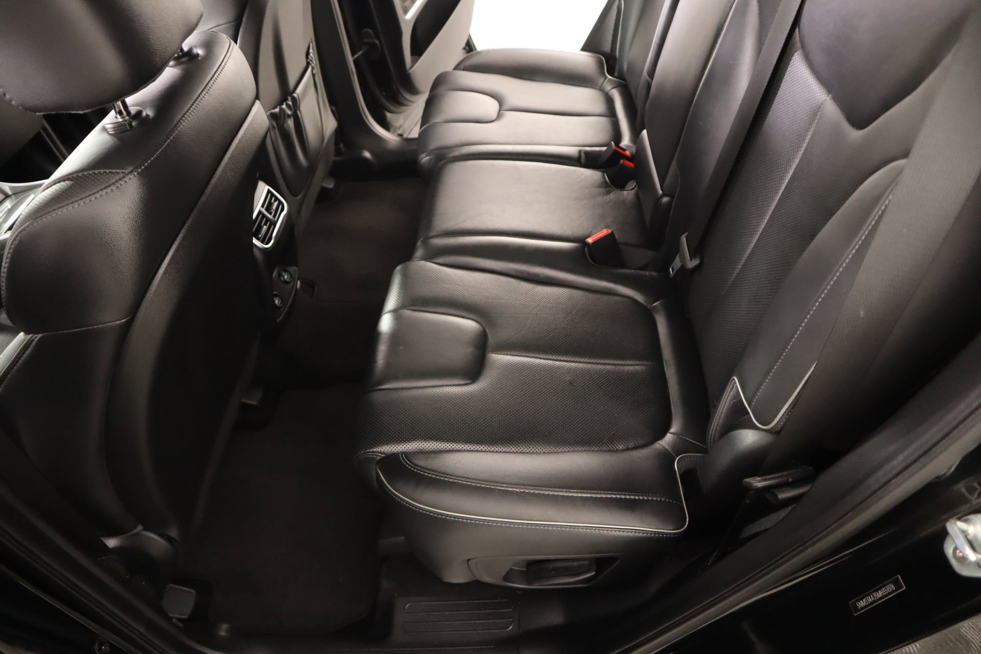 Used 2021 Hyundai Santa Fe SEL w/ Convenience + Premium Package image 13