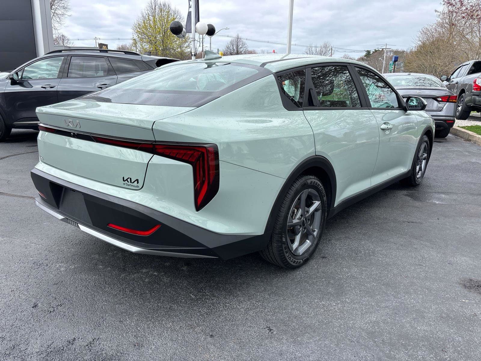Used 2025 Kia K4 LXS image 6