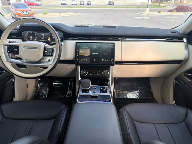 Used 2023 Land Rover Range Rover SE AWD/4WD image 17