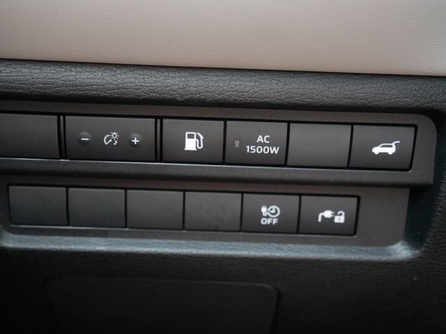 Used 2025 Mitsubishi Outlander SEL AWD/4WD image 17