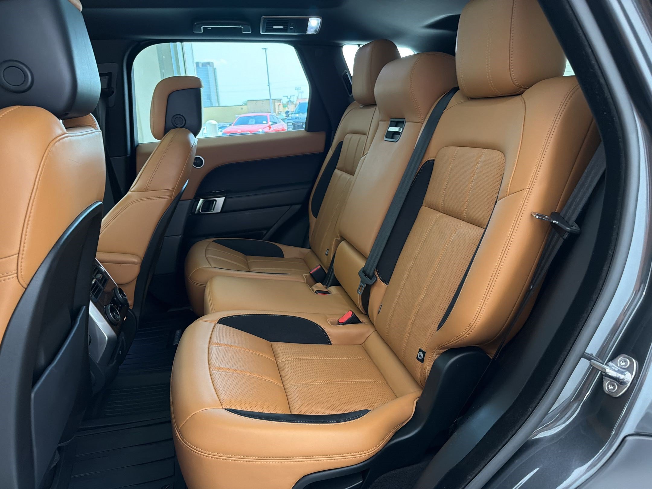 Used 2018 Land Rover Range Rover Sport Supercharged AWD/4WD image 22