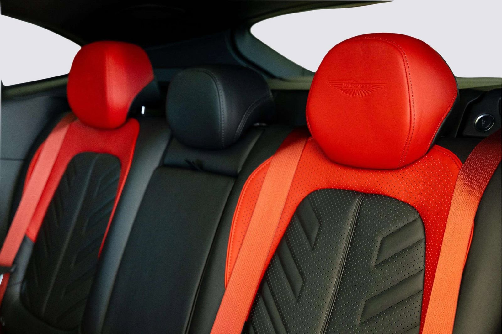 New 2026 Aston Martin DBX S image 48