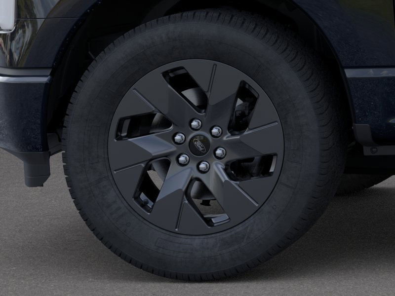 New 2025 Ford F150 Lightning Lariat image 19