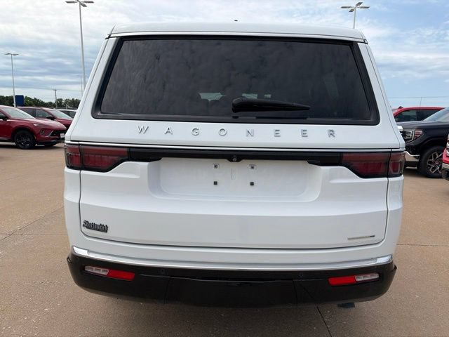 Used 2024 Jeep Wagoneer Series III w/ Premium Group I AWD/4WD image 4